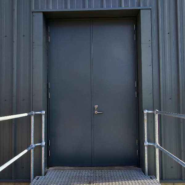 An insulated external door